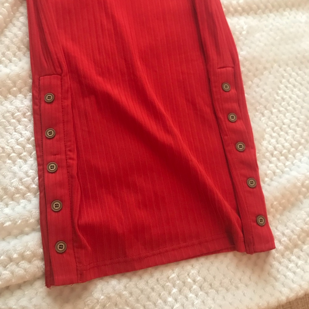 off the shoulder button side ribbed dress - Picture 3 of 4